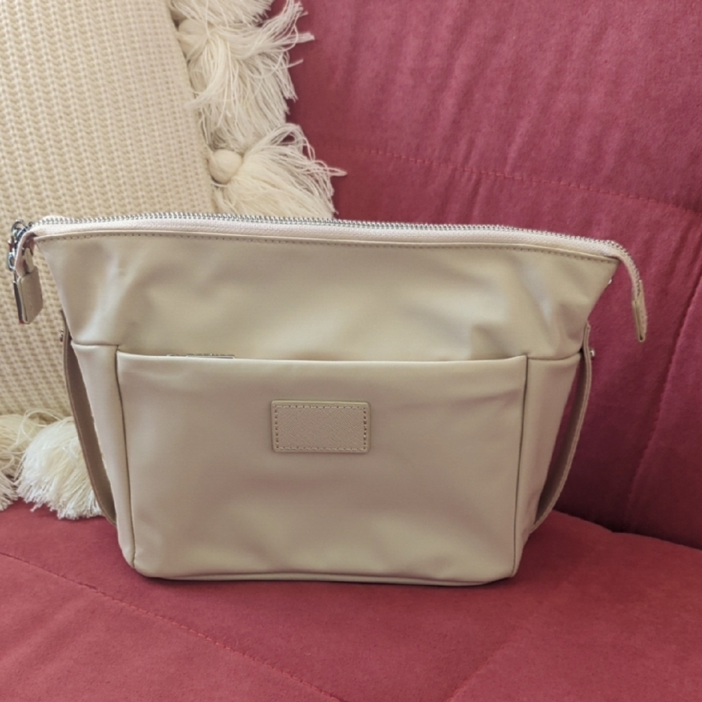 ETOILE COLLECTIVE Jet setter Travel case, Cream